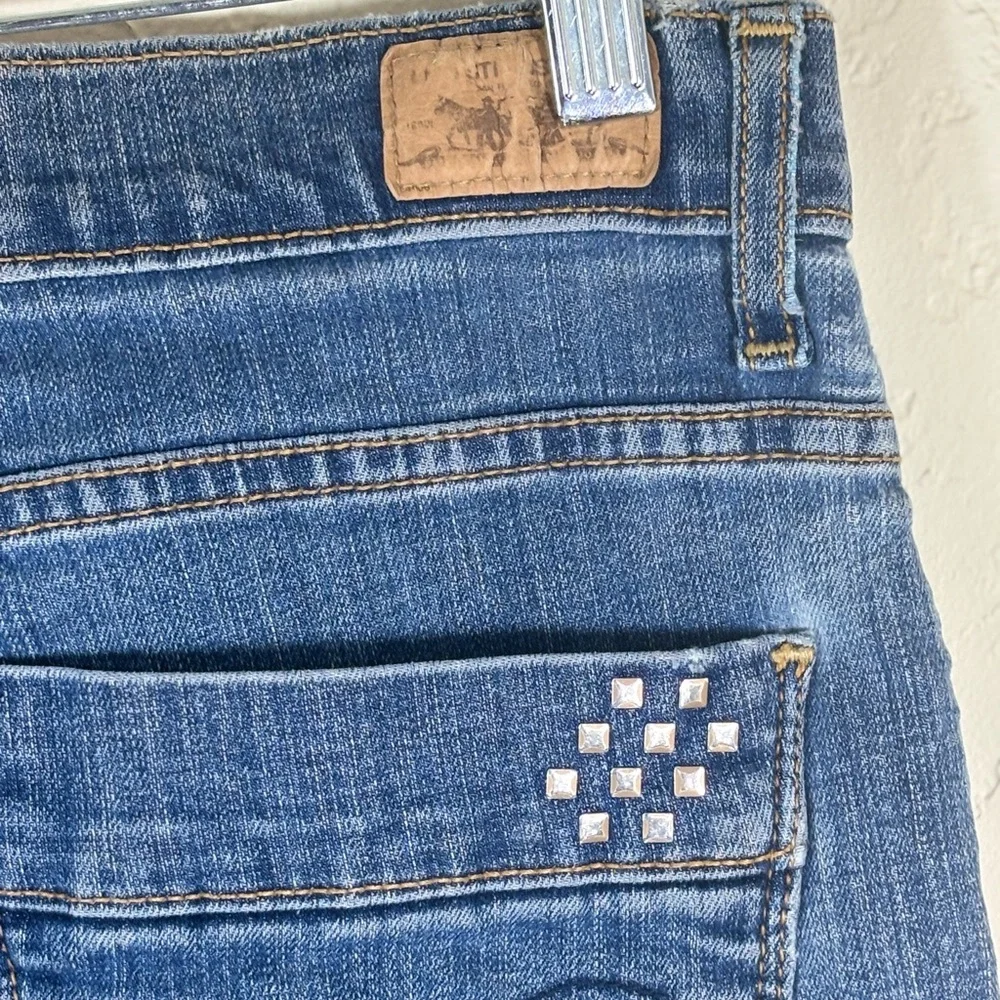 Levi's Classic Straight Leg Denim Jeans - Picture 5 of 5